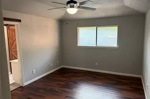 209 Porter Ct, Crowley, TX 76036 - Photo 23