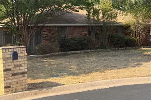 209 Porter Ct, Crowley, TX 76036 - Photo 19