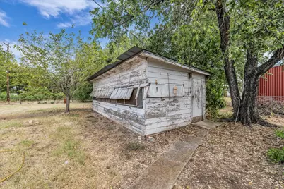 147 Illinois Avenue, China Spring, TX 76633 - Photo 11