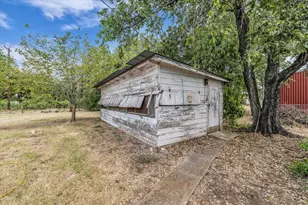 147 Illinois Ave, China Spring, TX 76633 - Photo 11