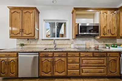 5905 Indian Hills Drive, Garland, TX 75044 - Photo 7