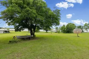 533 Ideal Cir, Quinlan, TX 75474 - Photo 3