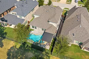 404 Lake Livingston Trail, McKinney, TX 75071 - Photo 35
