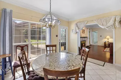 2400 Silverthorne Court, Highland Village, TX 75077 - Photo 9