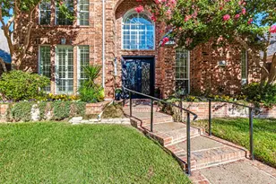 8607 Cherry Hill Dr, Dallas, TX 75243 - Photo 3