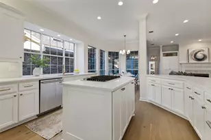 8607 Cherry Hill Dr, Dallas, TX 75243 - Photo 15