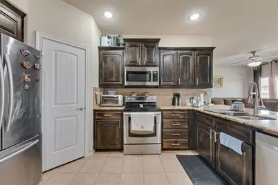 1045 Doe Meadow Drive, Fort Worth, TX 76028 - Photo 9