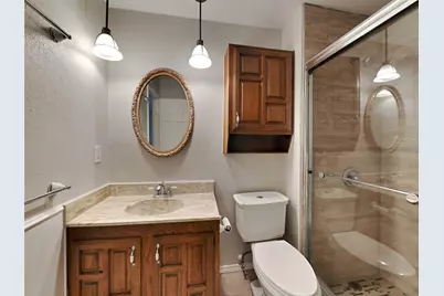 2112 Victoria Road, Carrollton, TX 75007 - Photo 19