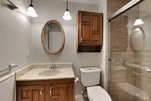 2112 Victoria Rd, Carrollton, TX 75007 - Photo 19