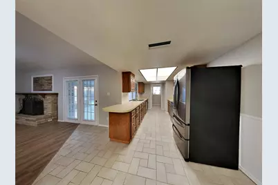 2112 Victoria Road, Carrollton, TX 75007 - Photo 7