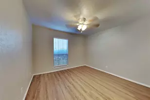 2112 Victoria Rd, Carrollton, TX 75007 - Photo 13