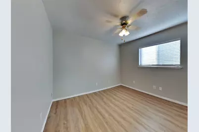 2112 Victoria Road, Carrollton, TX 75007 - Photo 15