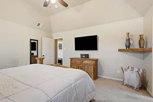 201 N Casey Ct, Springtown, TX 76082 - Photo 11