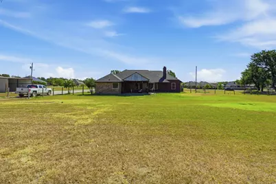 201 N Casey Court, Springtown, TX 76082 - Photo 29