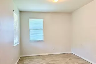 9251 Water Oak Dr, Arlington, TX 76002 - Photo 7