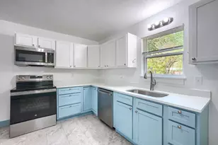 1013 Denton St, Denton, TX 76201 - Photo 11