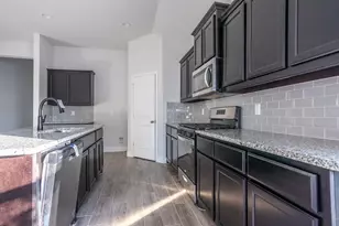 118 Sycamore St, Balch Springs, TX 75181 - Photo 9