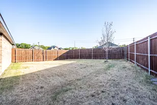 118 Sycamore St, Balch Springs, TX 75181 - Photo 29