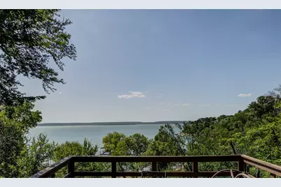 402 Aqua Way, Lake Bridgeport, TX 76426 - Photo 5