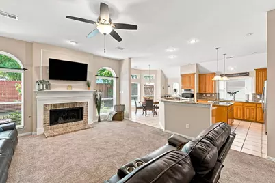 2402 N Hunter Place Lane, Arlington, TX 76006 - Photo 7