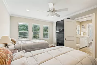 928 N Irving Heights Drive, Irving, TX 75061 - Photo 17
