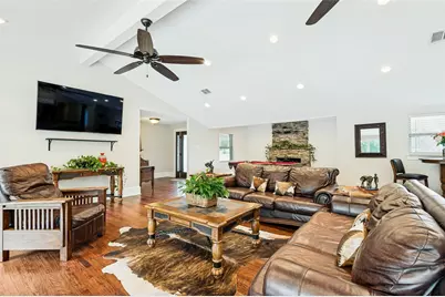 928 N Irving Heights Drive, Irving, TX 75061 - Photo 7