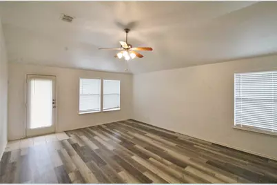 3256 Fluvia, Grand Prairie, TX 75054 - Photo 13