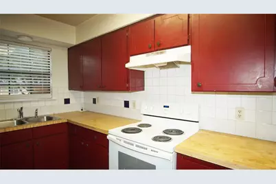 1008 Southmoor Drive #1012, Arlington, TX 76010 - Photo 3