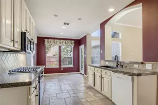 630 Waterview Dr, Coppell, TX 75019 - Photo 11