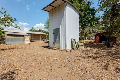 615 SW 20th Street, Mineral Wells, TX 76067 - Photo 23
