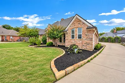 504 Quail Cove Court, Hurst, TX 76054 - Photo 3