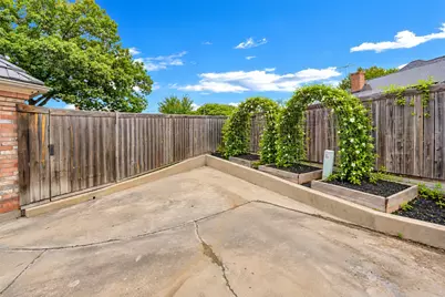 504 Quail Cove Court, Hurst, TX 76054 - Photo 5