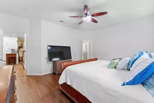 1025 Pearson St, Irving, TX 75061 - Photo 11