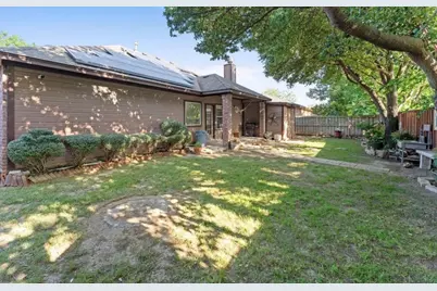 1025 Pearson Street, Irving, TX 75061 - Photo 3
