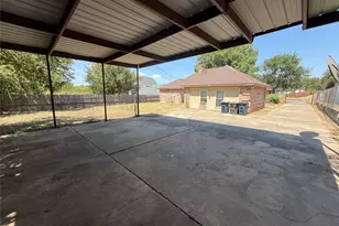 6313 Overlake Dr, Fort Worth, TX 76135 - Photo 15