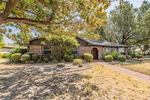 5500 Meadow Oak St, North Richland Hills, TX 76180 - Photo 3