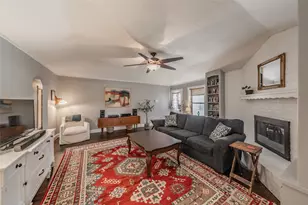 5500 Meadow Oak St, North Richland Hills, TX 76180 - Photo 5