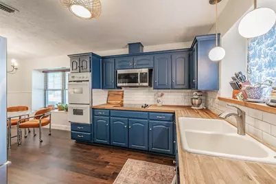 5500 Meadow Oak Street, North Richland Hills, TX 76180 - Photo 5