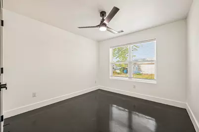613 W Florence Street, Denison, TX 75020 - Photo 17