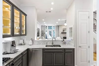 3707 Gilbert Avenue #17, Dallas, TX 75219 - Photo 11