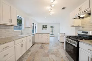 803 Hollywood Ave, Dallas, TX 75208 - Photo 9