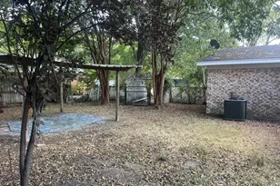 705 4th, Clarksville, TX 75426 - Photo 5
