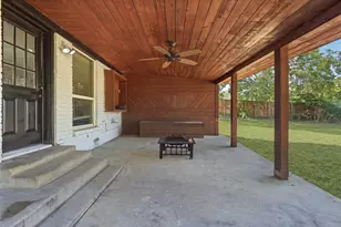 829 Lee Dr, Bedford, TX 76022 - Photo 17