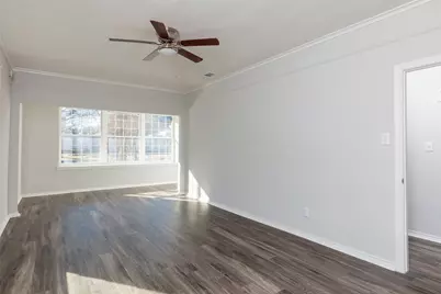 5700 Pershing Avenue, Fort Worth, TX 76107 - Photo 9