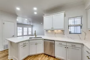 4210 Prescott, Dallas, TX 75219 - Photo 13