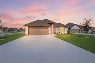 816 Haley St, Springtown, TX 76082 - Photo 1