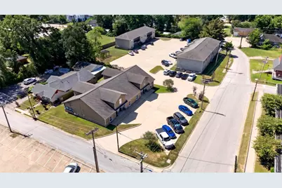403 Nacogdoches Street, Center, TX 75935 - Photo 13