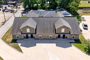 403 Nacogdoches St, Center, TX 75935 - Photo 9