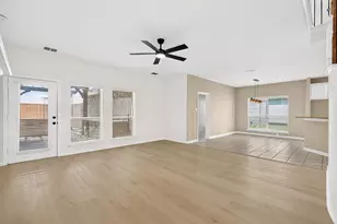 8005 Strecker Ln, Plano, TX 75025 - Photo 5