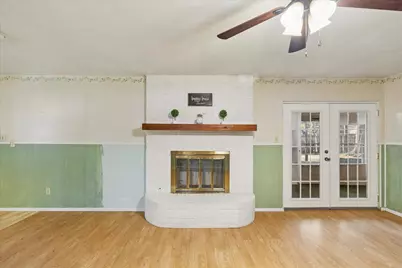 512 Brown Trail Court, Hurst, TX 76053 - Photo 15